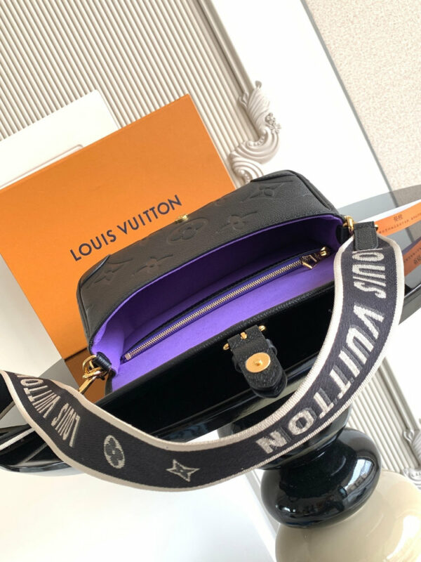 Stylish Fashion Carry LV Handbag M46386 Stylish Fashion Carry LV Handbag M46386