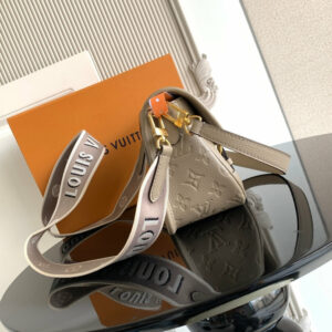 New Collection Fashion LV Handbag M46386 9 3f6a43cc result