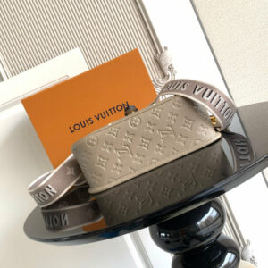 New Collection Fashion LV Handbag M46386 10 42bb963b result