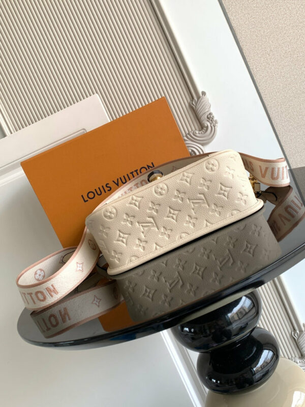 Stylish Fashion Carry LV Handbag M46386 Stylish Fashion Carry LV Handbag M46386