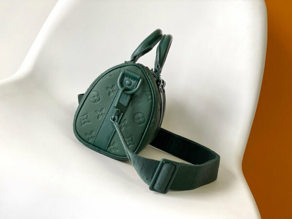 Stylish Fashion Carry LV Handbag M24432 Stylish Fashion Carry LV Handbag M24432