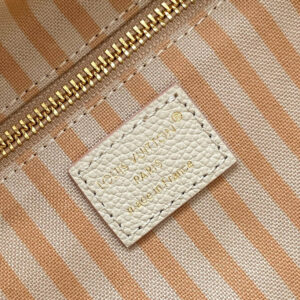 New Collection Fashion LV Handbag M14285 3 5667d51b result