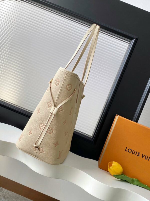 Stylish Fashion Carry LV Handbag M14285 Stylish Fashion Carry LV Handbag M14285
