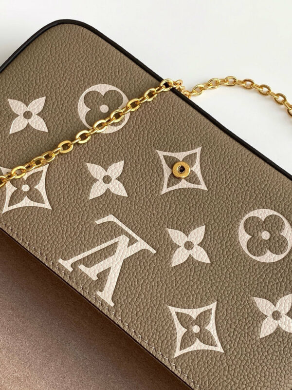 Stylish Fashion Carry LV Handbag M82477