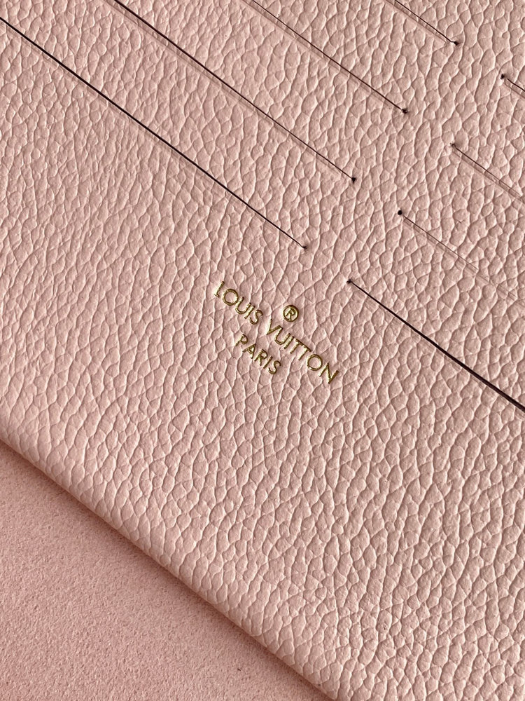 New Collection Fashion LV Handbag M82477 New Collection Fashion LV Handbag M82477