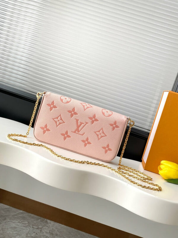 Stylish Fashion Carry LV Handbag M82477