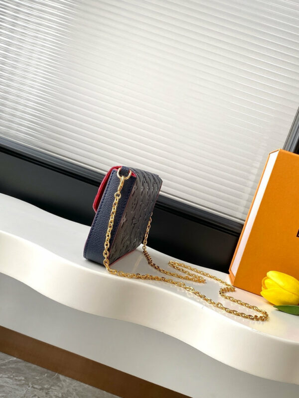 Stylish Fashion Carry LV Handbag M82477.1 Stylish Fashion Carry LV Handbag M82477.1