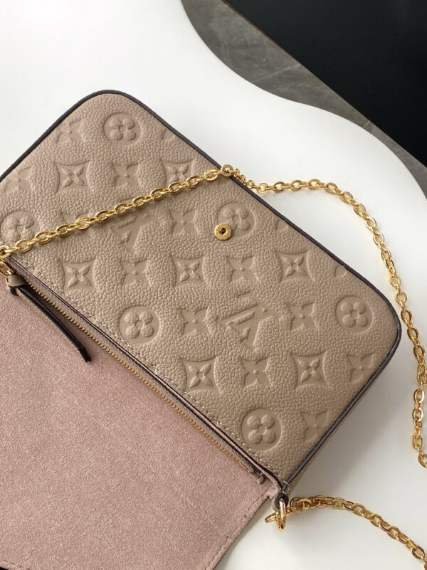 Stylish Fashion Carry LV Handbag M82477.1 Stylish Fashion Carry LV Handbag M82477.1