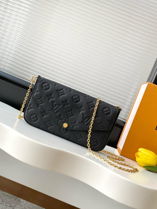 Stylish Fashion Carry LV Handbag M82477.1 Stylish Fashion Carry LV Handbag M82477.1