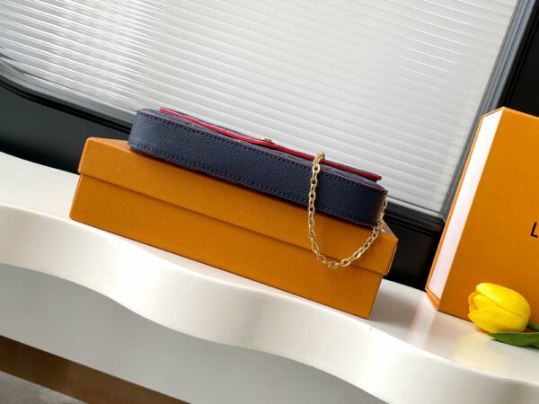 Stylish Fashion Carry LV Handbag M82477.1 Stylish Fashion Carry LV Handbag M82477.1