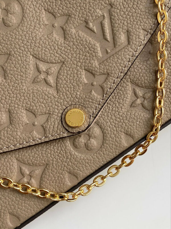 Stylish Fashion Carry LV Handbag M82477.1 Stylish Fashion Carry LV Handbag M82477.1
