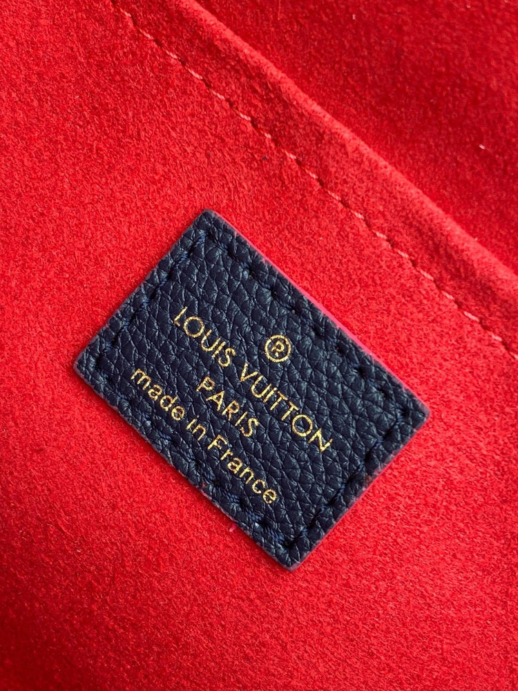 New Collection Fashion LV Handbag M82477.1 New Collection Fashion LV Handbag M82477.1