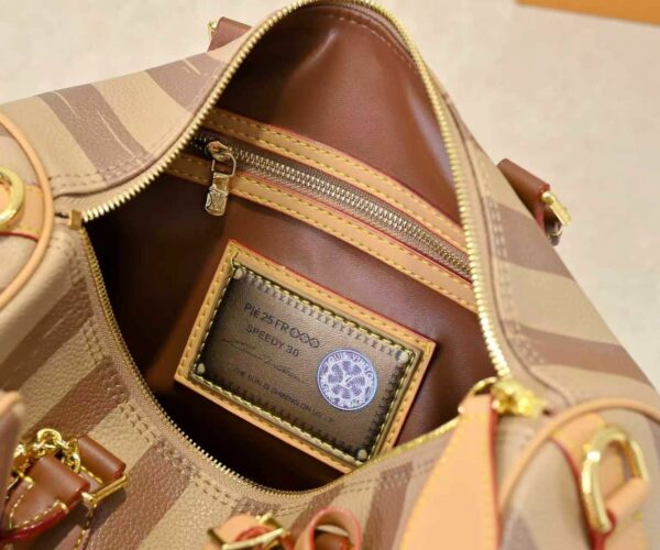 Chic Charm LV Handbag M14064-M24424-M24426