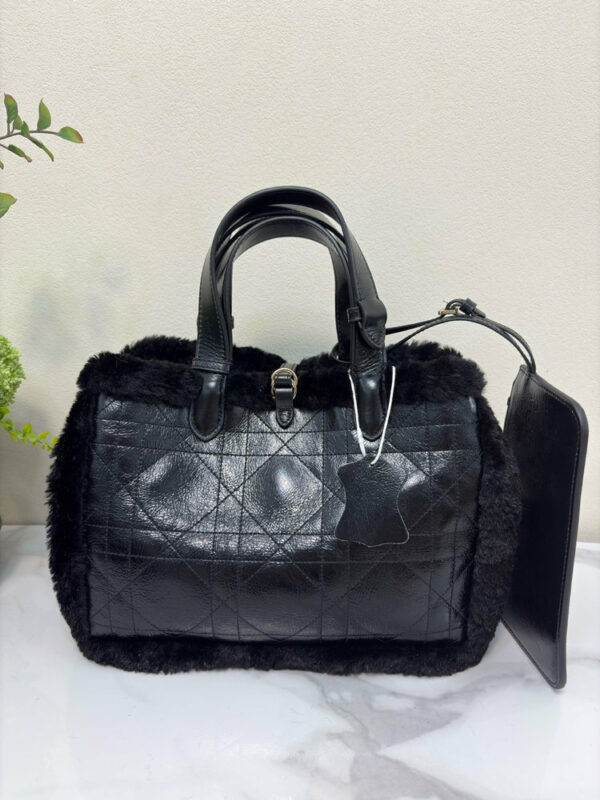 New Collection Fashion DO Handbag 2518-1