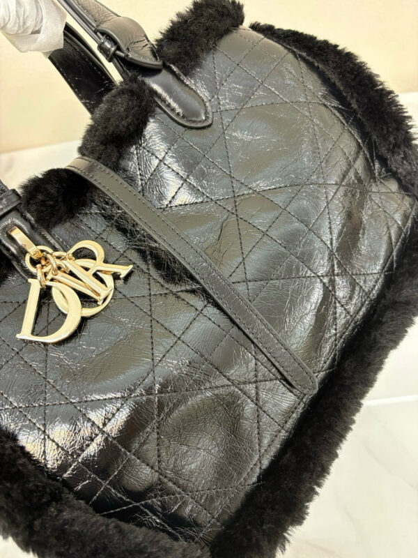 New Collection Fashion DO Handbag 2518-1