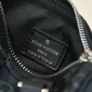 Luxury LV Handbag M26573 2 0deae5e9 result