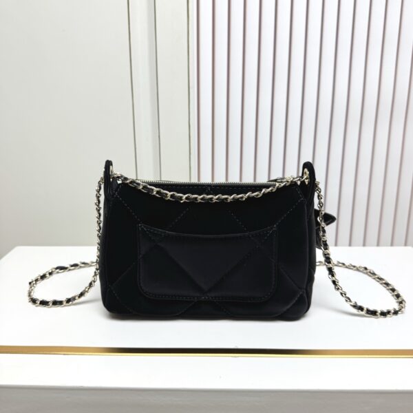 Chic Charm CN Handbag 6206