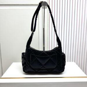 Luxury CN Handbag 6208 5 7462dfbe