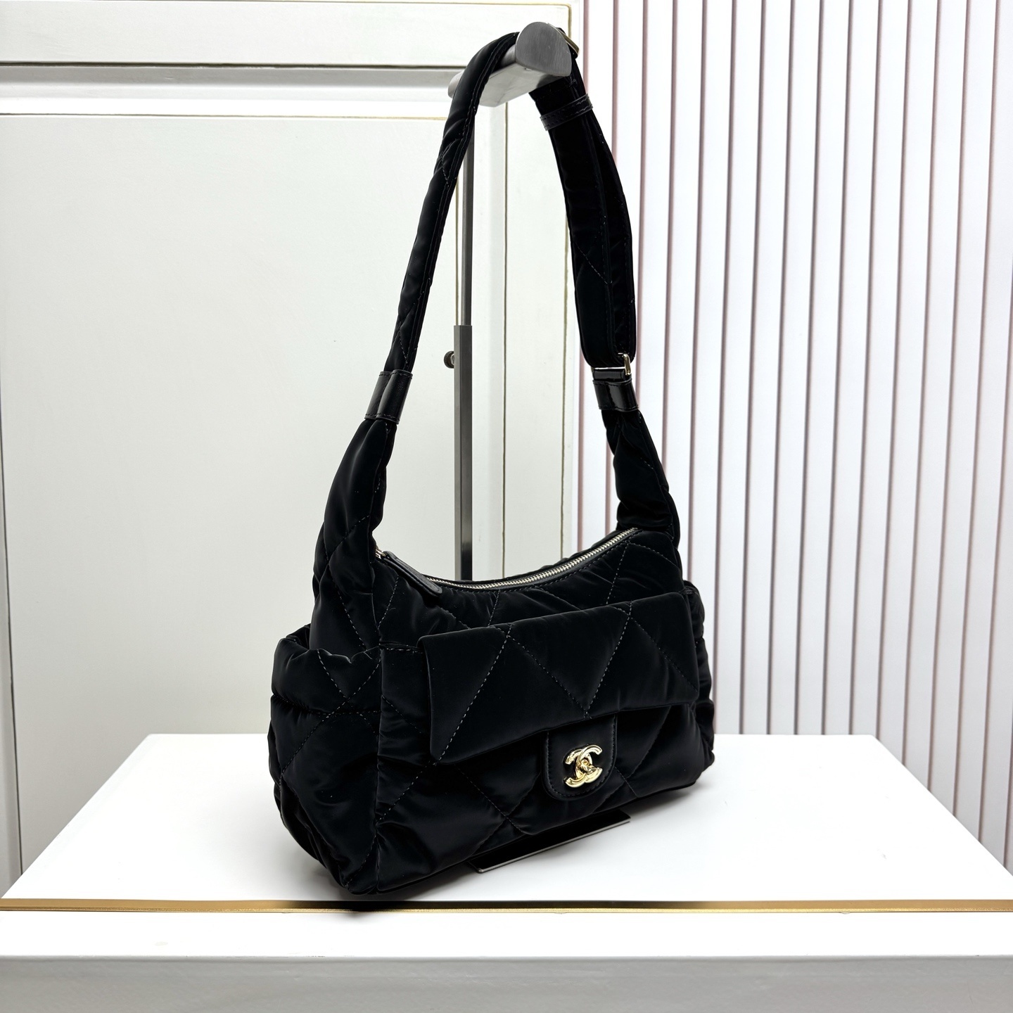 Luxury CN Handbag 6208 Luxury CN Handbag 6208