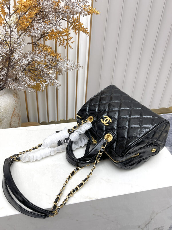 Chic Charm CN Handbag C003
