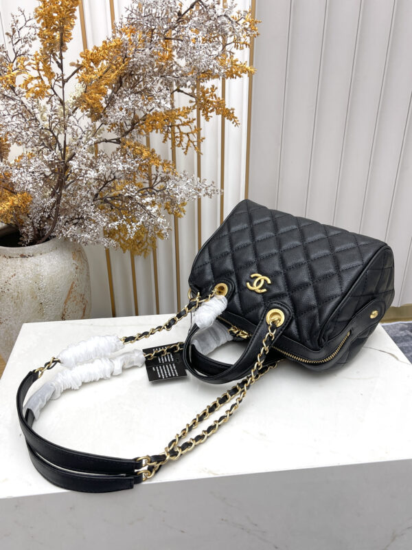 Chic Charm CN Handbag C003