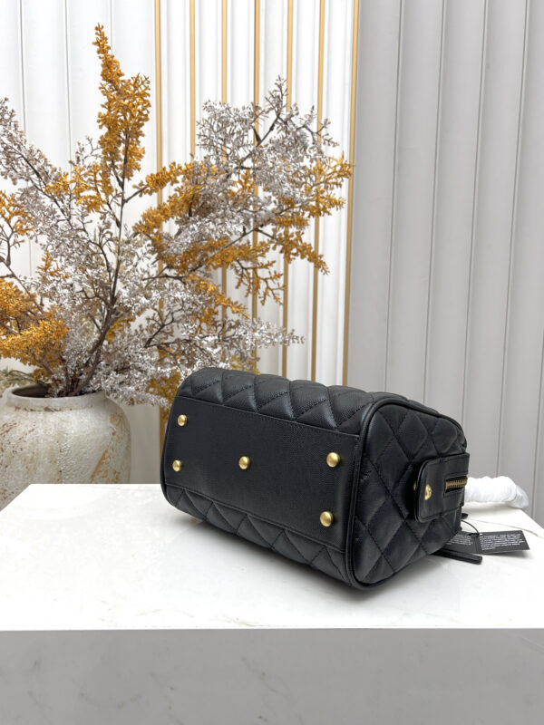 Chic Charm CN Handbag C003