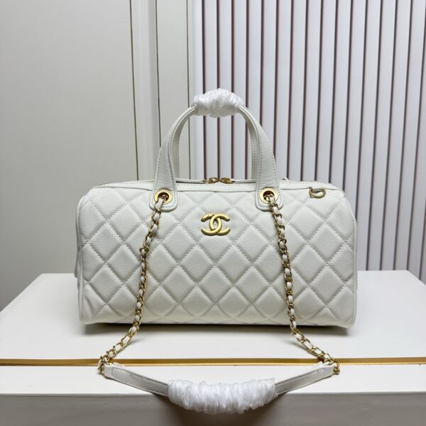 Chic Charm CN Handbag 6106 Chic Charm CN Handbag 6106