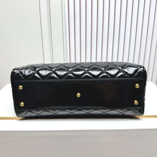 Chic Charm CN Handbag 6106 Chic Charm CN Handbag 6106