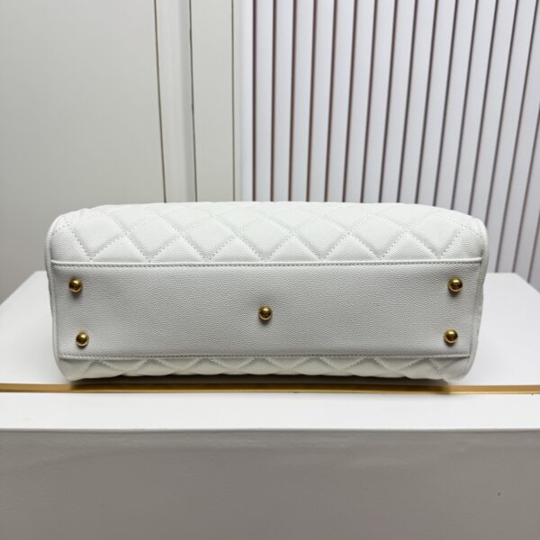 Chic Charm CN Handbag 6106 Chic Charm CN Handbag 6106