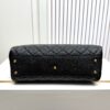 Chic Charm CN Handbag 6106 Chic Charm CN Handbag 6106