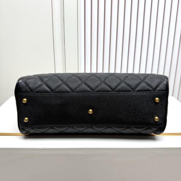 Chic Charm CN Handbag 6106 Chic Charm CN Handbag 6106