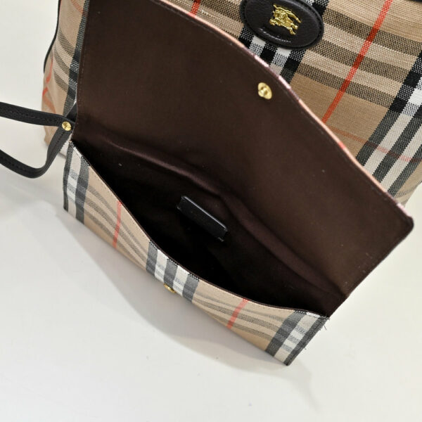 New Collection Fashion Burberry Handbag 8397 New Collection Fashion Burberry Handbag 8397