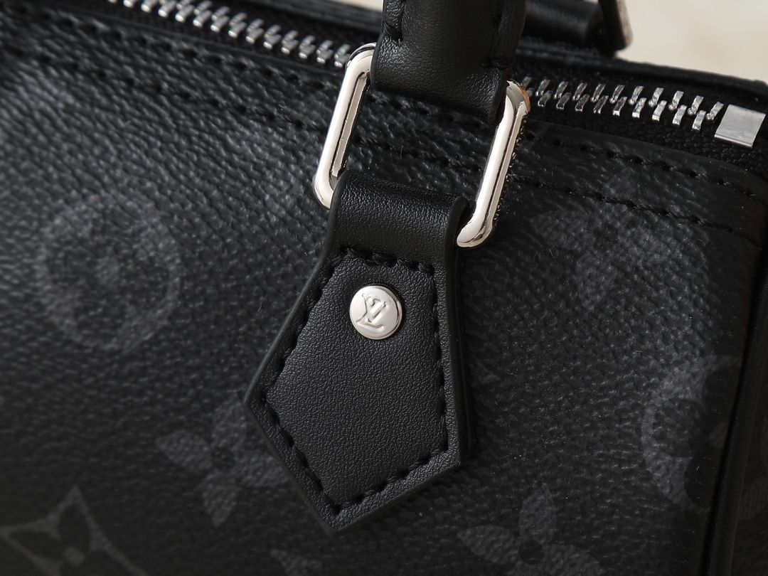 Luxury LV Handbag M81085-M26573 Luxury LV Handbag M81085-M26573