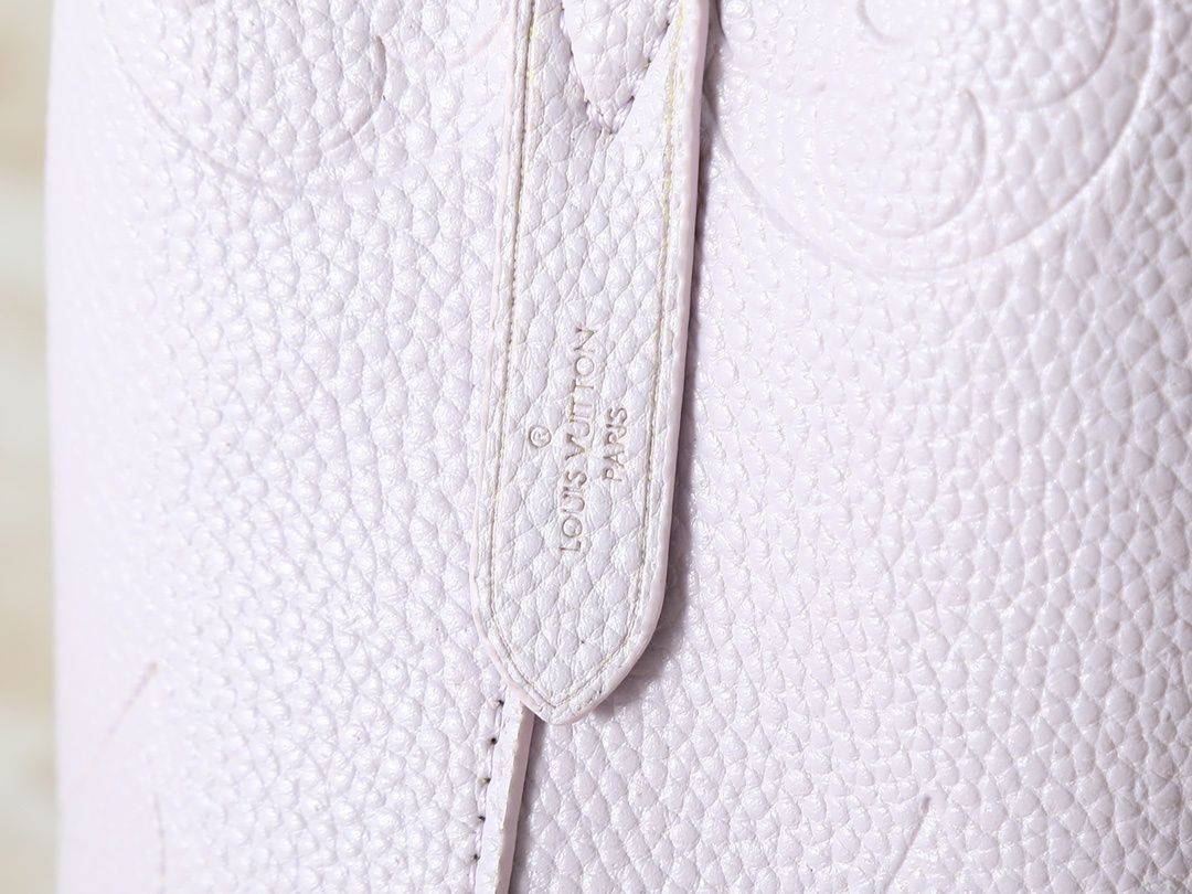 Luxury LV Handbag M25675-M46581 Luxury LV Handbag M25675-M46581