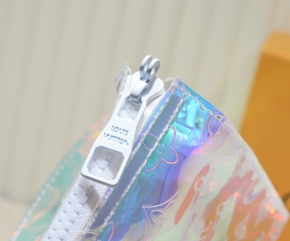 Luxury LV Handbag M67692 Luxury LV Handbag M67692