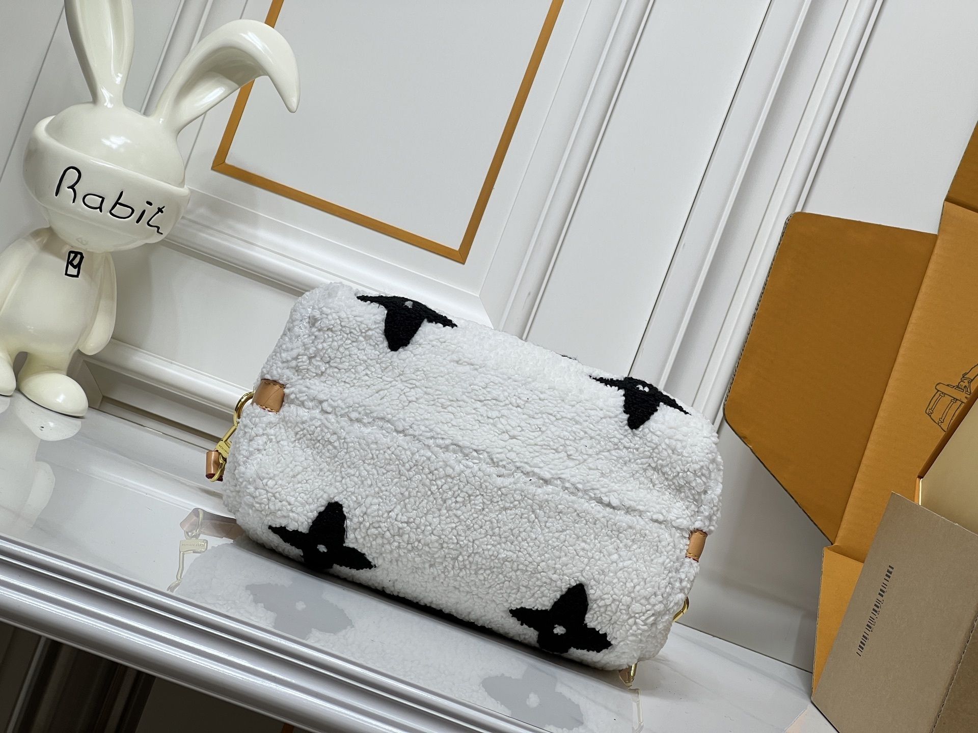 Luxury LV Handbag M23468-M40390 Luxury LV Handbag M23468-M40390