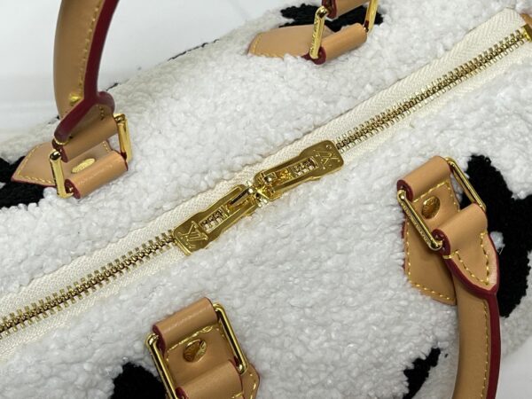 Chic Charm LV Handbag M23468-M40390