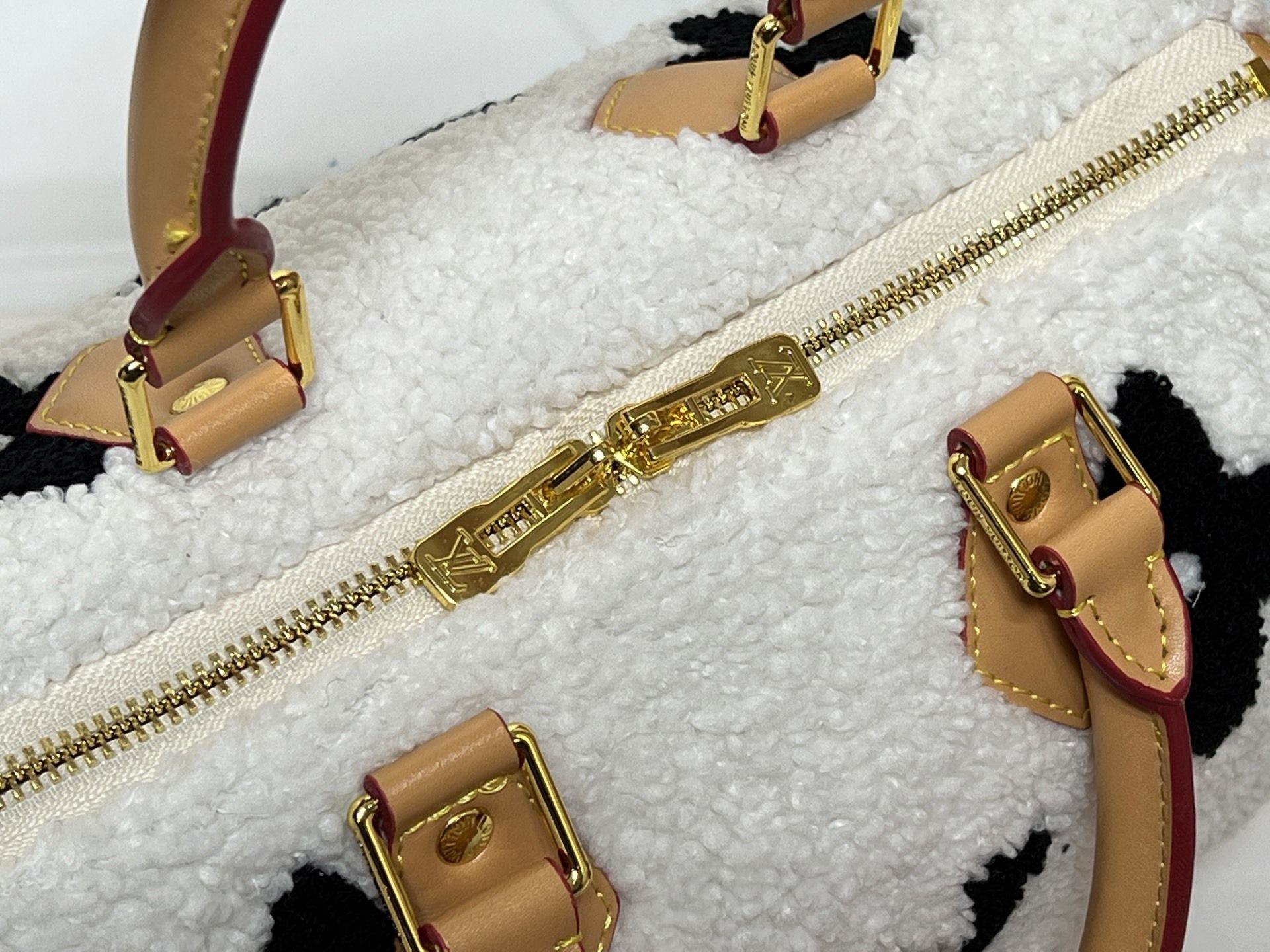 Luxury LV Handbag M23468-M40390 Luxury LV Handbag M23468-M40390