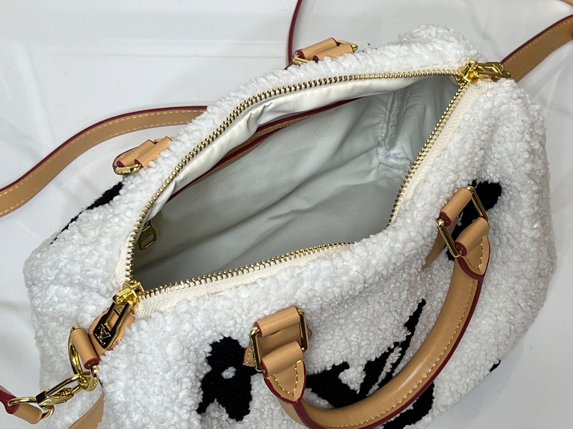 Luxury LV Handbag M23468-M40390 Luxury LV Handbag M23468-M40390