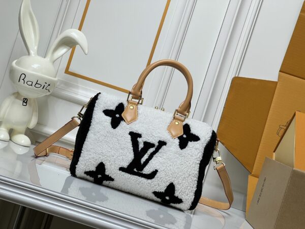 Chic Charm LV Handbag M23468-M40390
