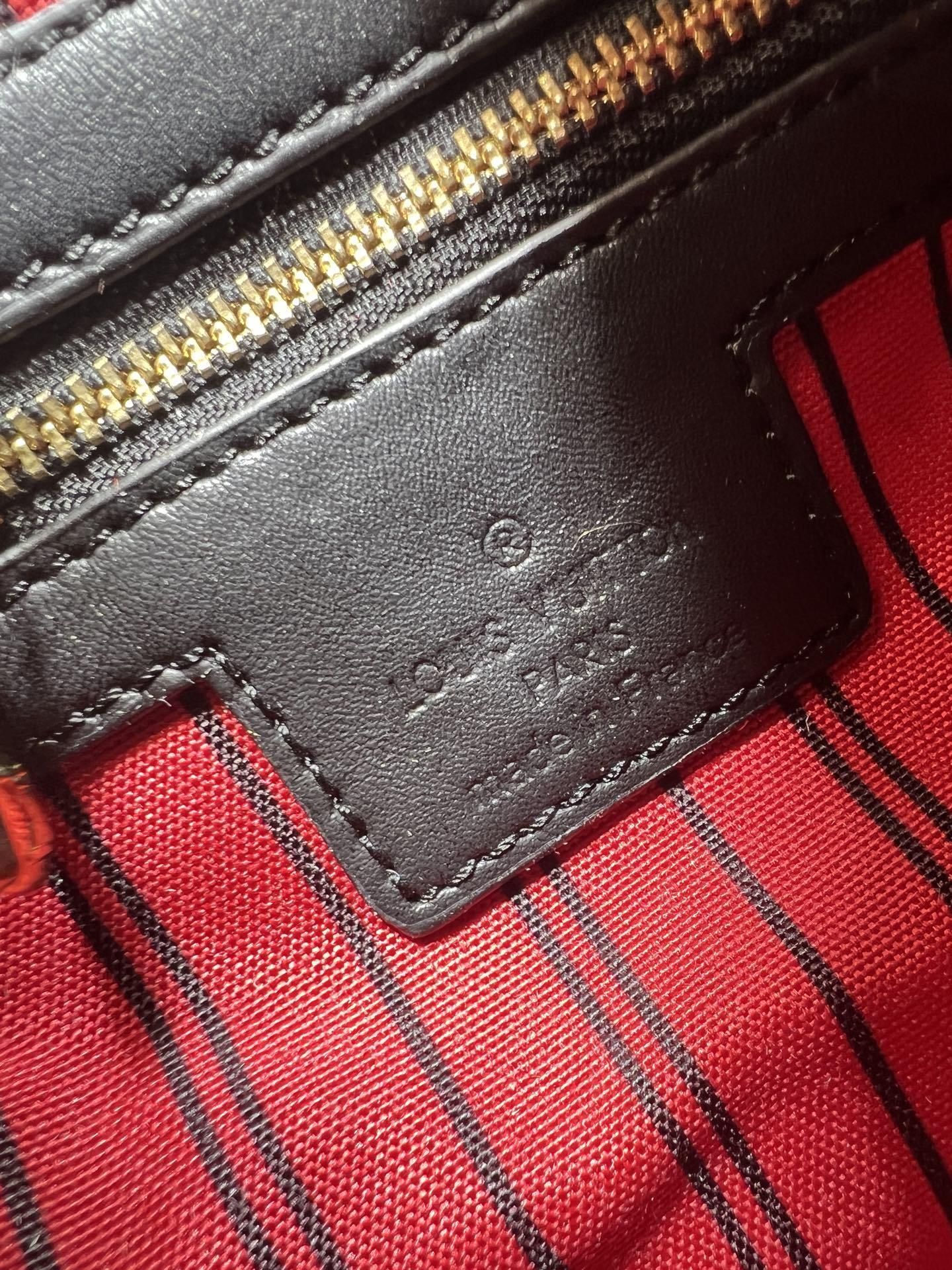 Luxury LV Handbag M23468-M40390 Luxury LV Handbag M23468-M40390