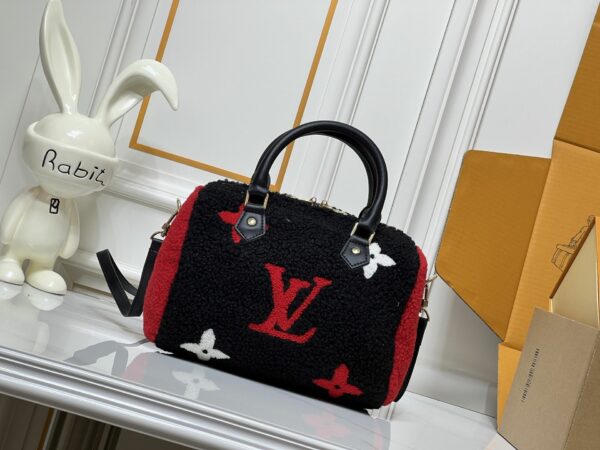 Chic Charm LV Handbag M23468-M40390