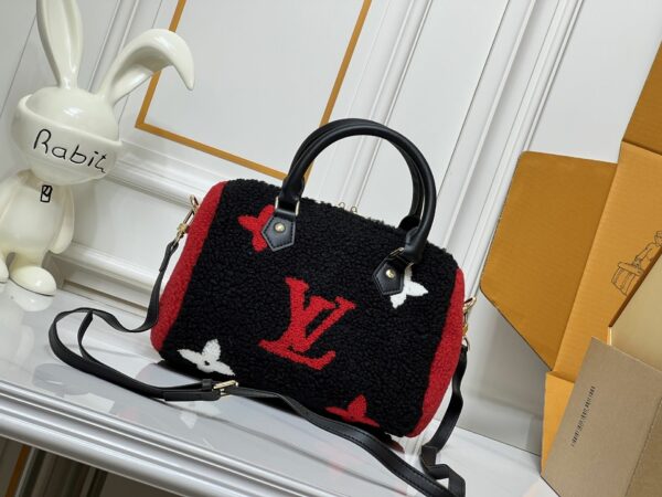 Chic Charm LV Handbag M23468-M40390