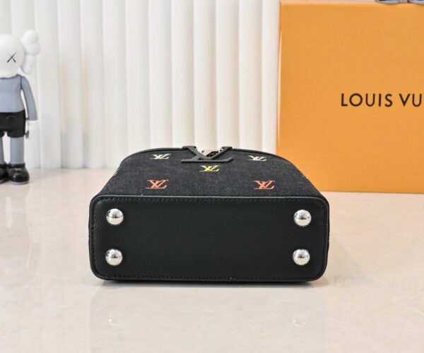 Chic Charm LV Handbag M59939-M94519.6 Chic Charm LV Handbag M59939-M94519.6