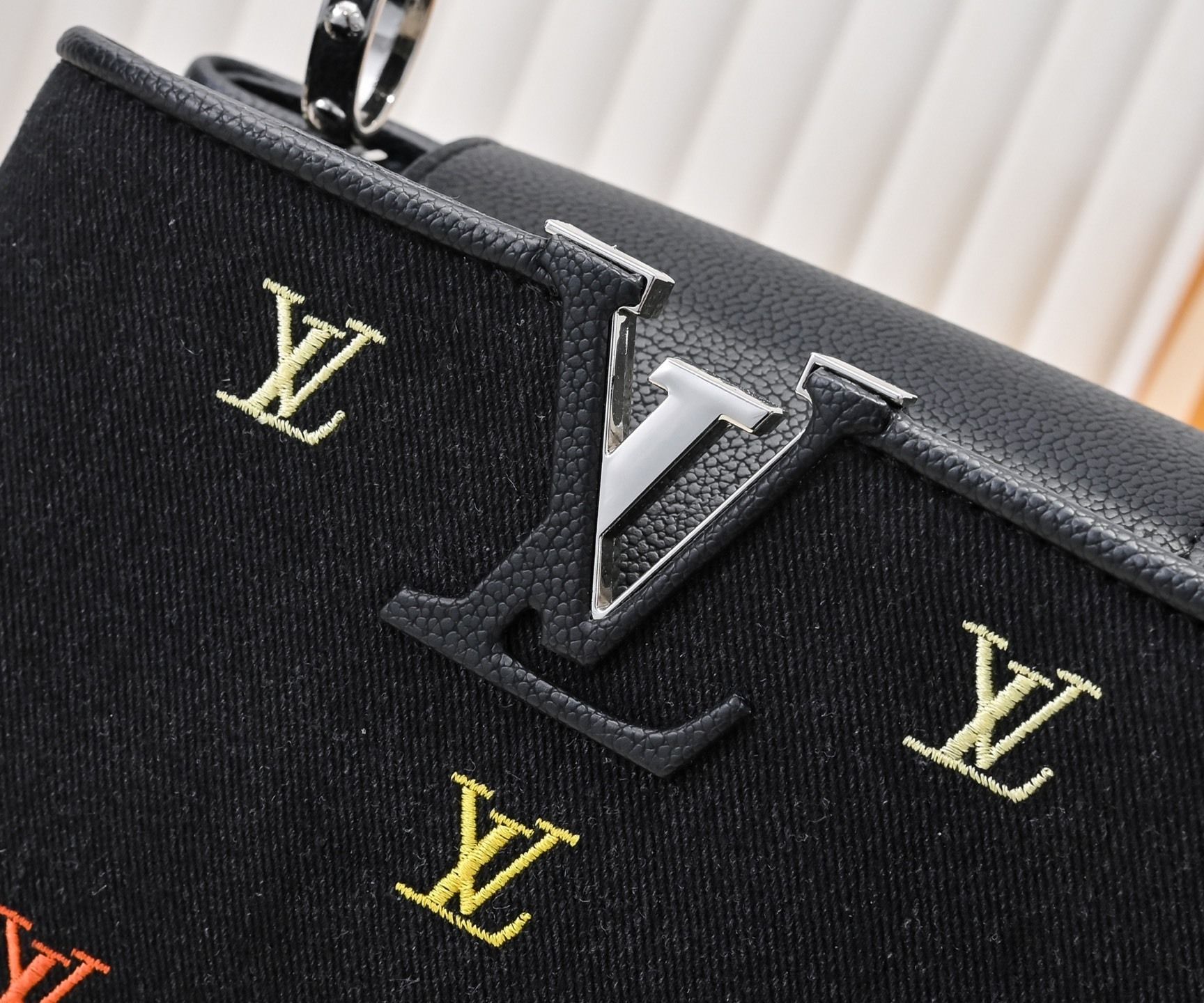 Luxury LV Handbag M59939-M94519.6 Luxury LV Handbag M59939-M94519.6