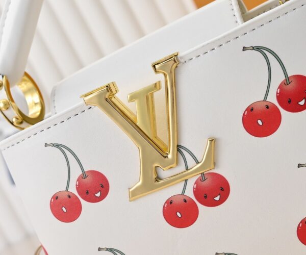 Chic Charm LV Handbag M59939