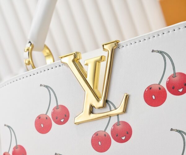 Chic Charm LV Handbag M59939