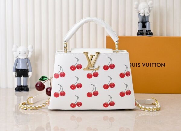 Chic Charm LV Handbag M59939