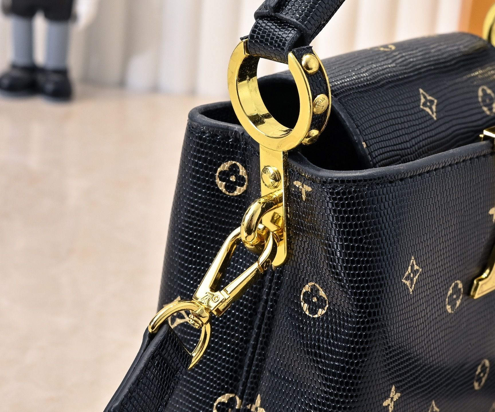 Luxury LV Handbag M59939-M94519.7 Luxury LV Handbag M59939-M94519.7