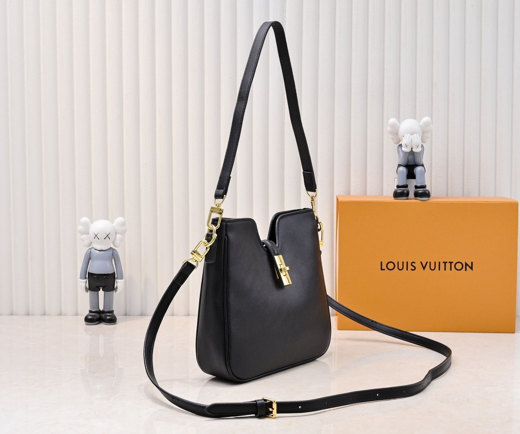 Luxury LV Handbag 120693 Luxury LV Handbag 120693